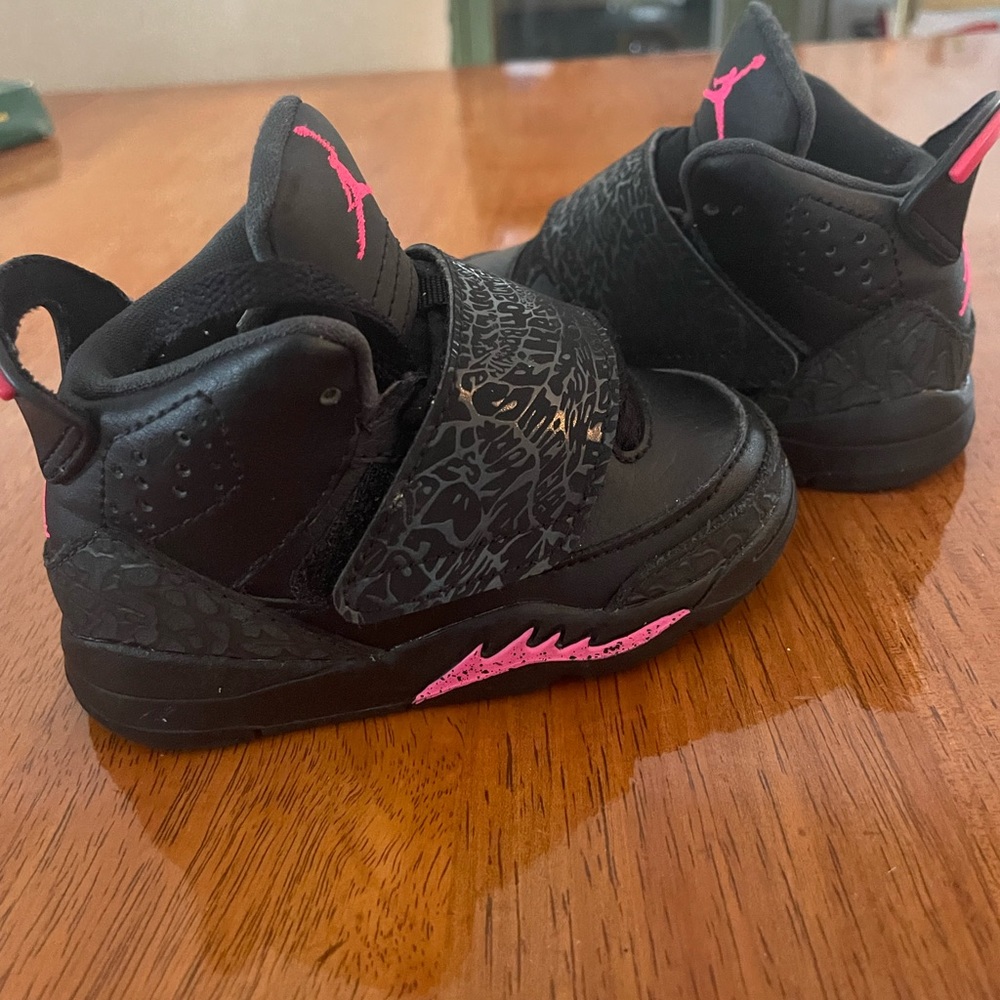 Nike Air Jordan ‘Son of Mars’ kids sneaker